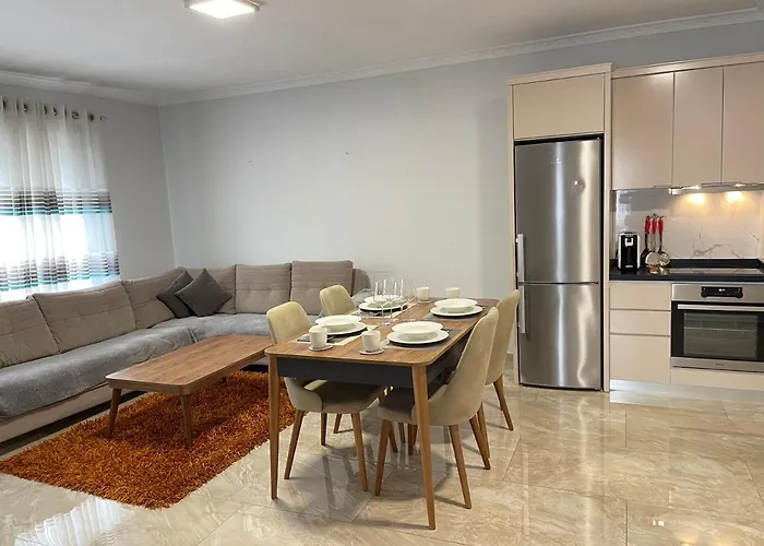 Roes Apartments